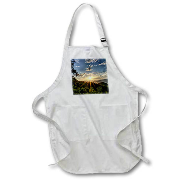 Apron - Sunburst nature photography over the Smoky Mountains in Tennessee. Designs - Photography