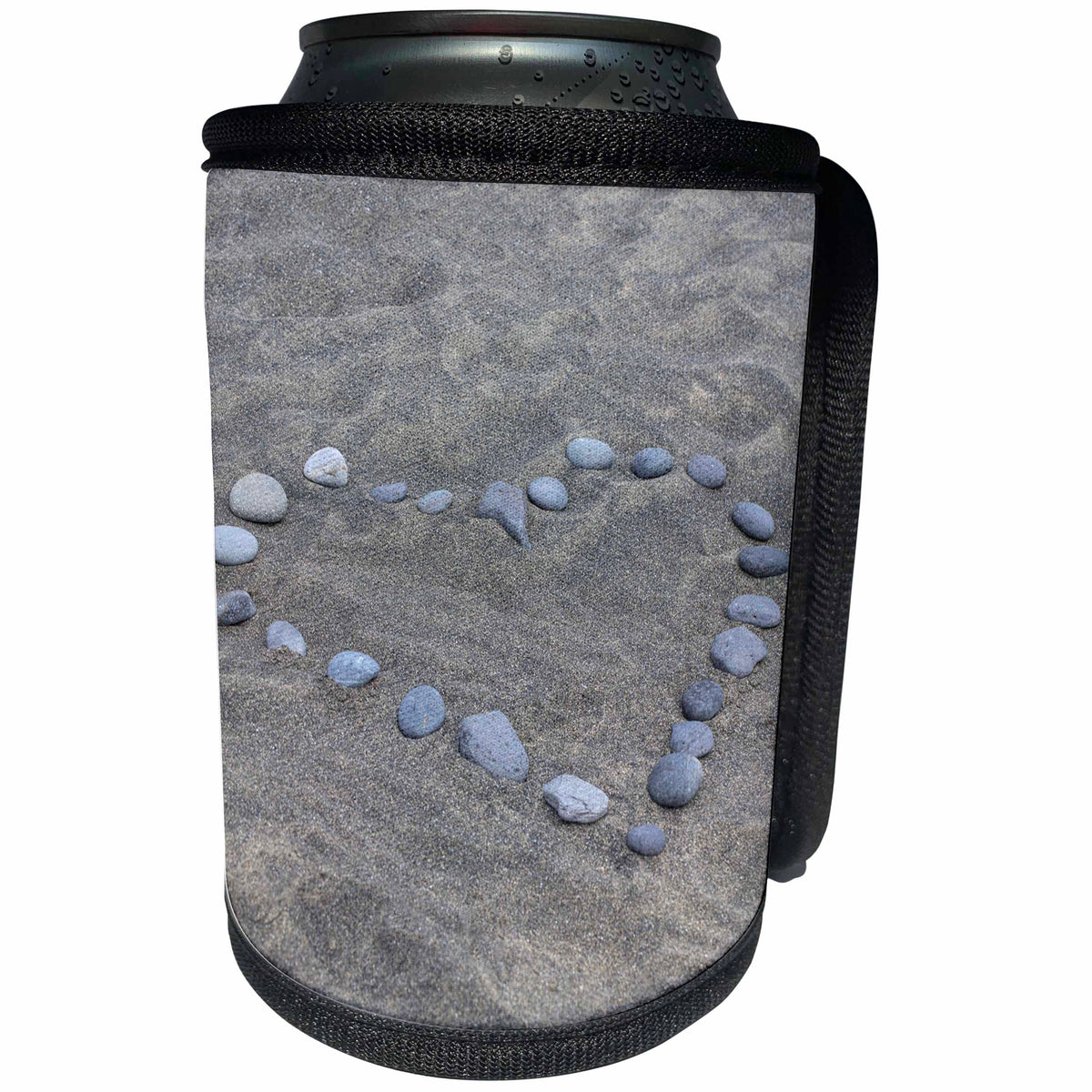 3dRose Andrea Haase Still Life Photography - Heart Made Of Pebble On The Beach - Can Cooler Bottle Wrap (cc_268539)
