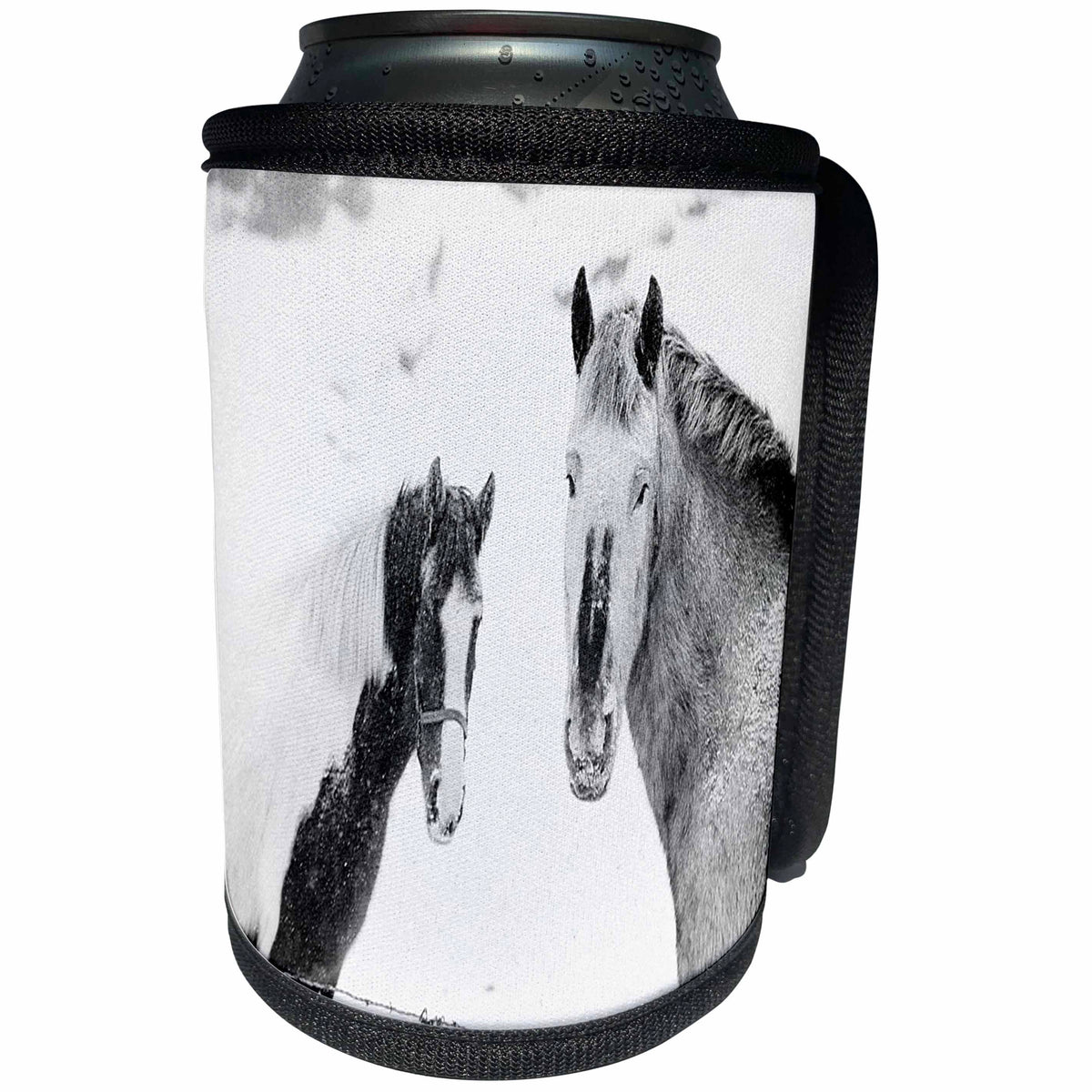 3dRose TDSwhite – Winter Seasonal Nature Photos - Winter Theme Horses In Snow - Can Cooler Bottle Wrap (cc_285023)