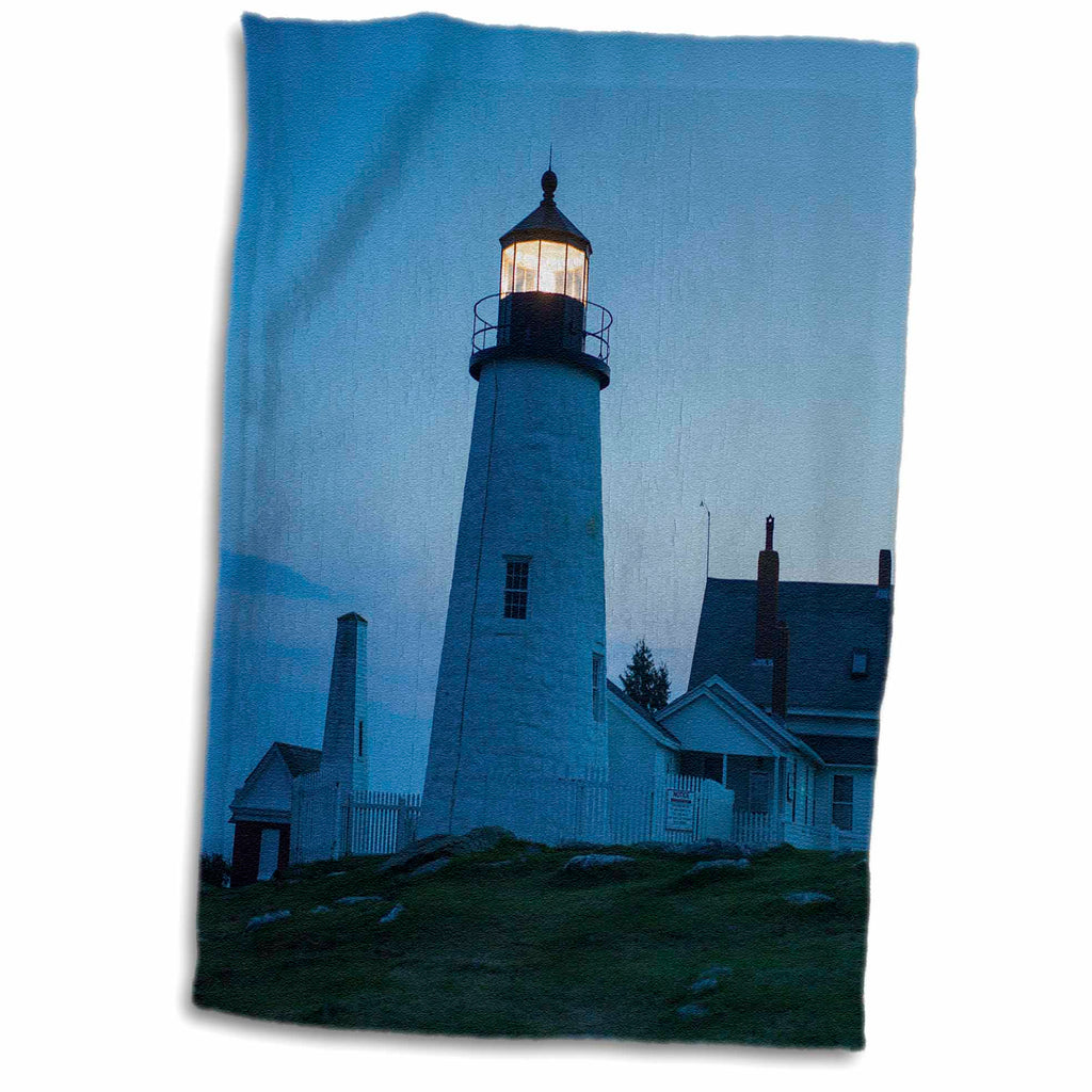 3dRose Danita Delimont - Lighthouse - Maine, Pemaquid Point Lighthouse - Towels (twl-230877)
