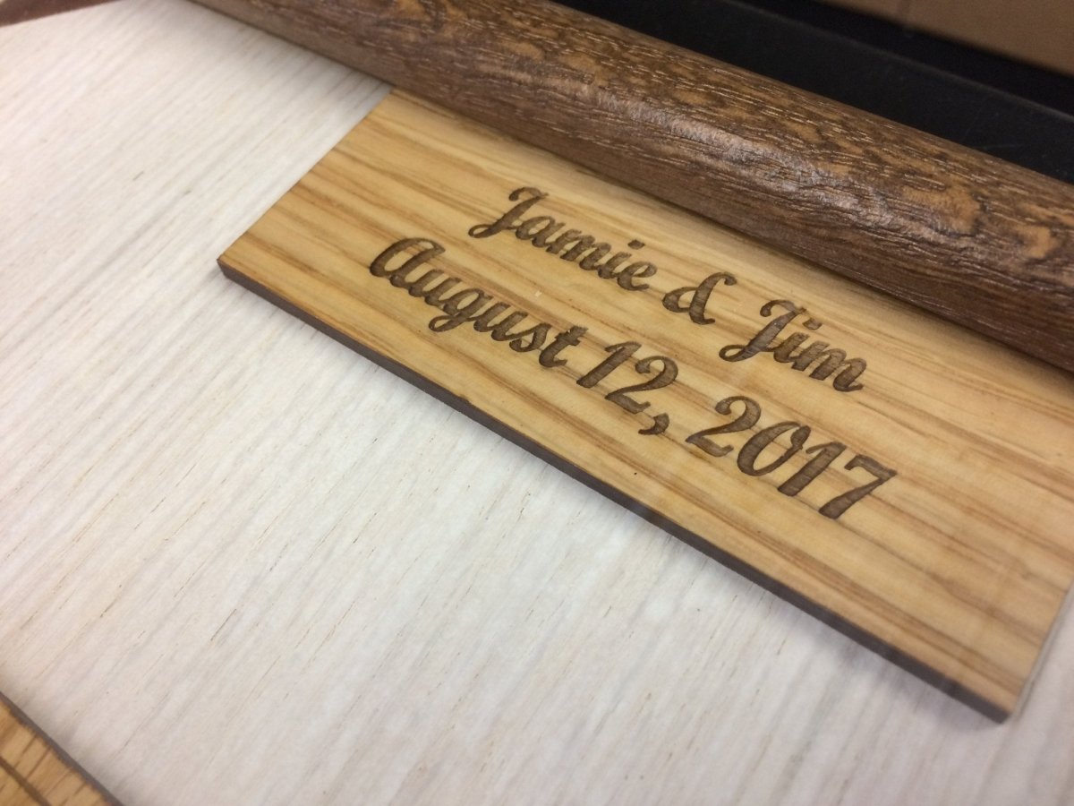 Anniversary Drop Heart Box Guest
