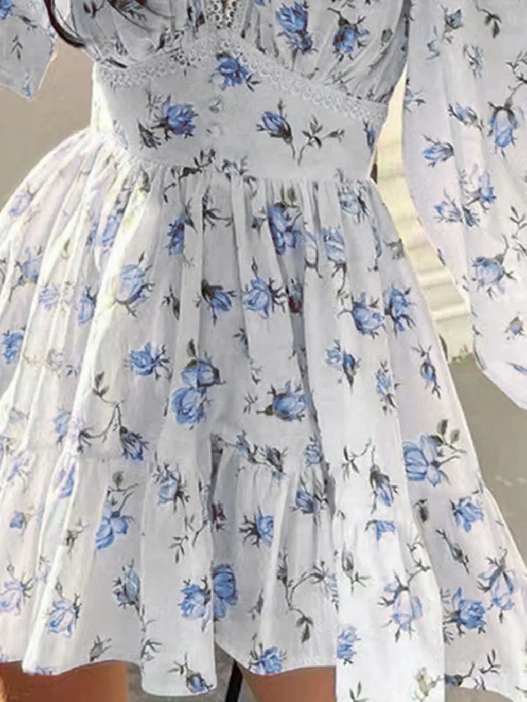 Lace Detail V-Neck Balloon Sleeve Dress