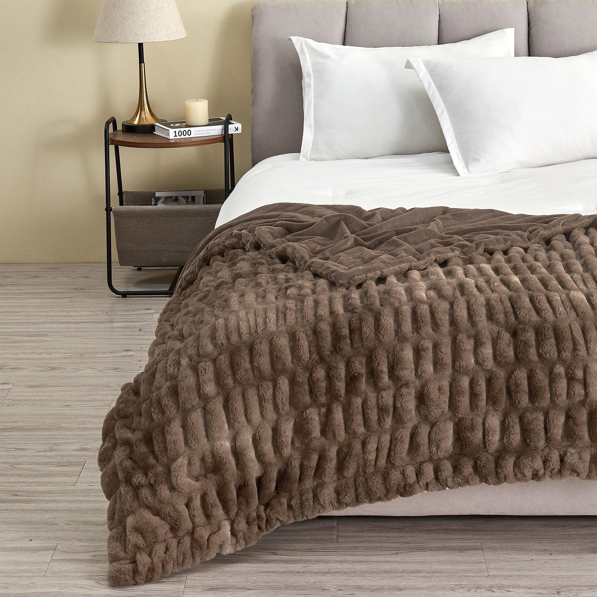 Ruched Faux Fur Throw Blanket - Alondra Collection
