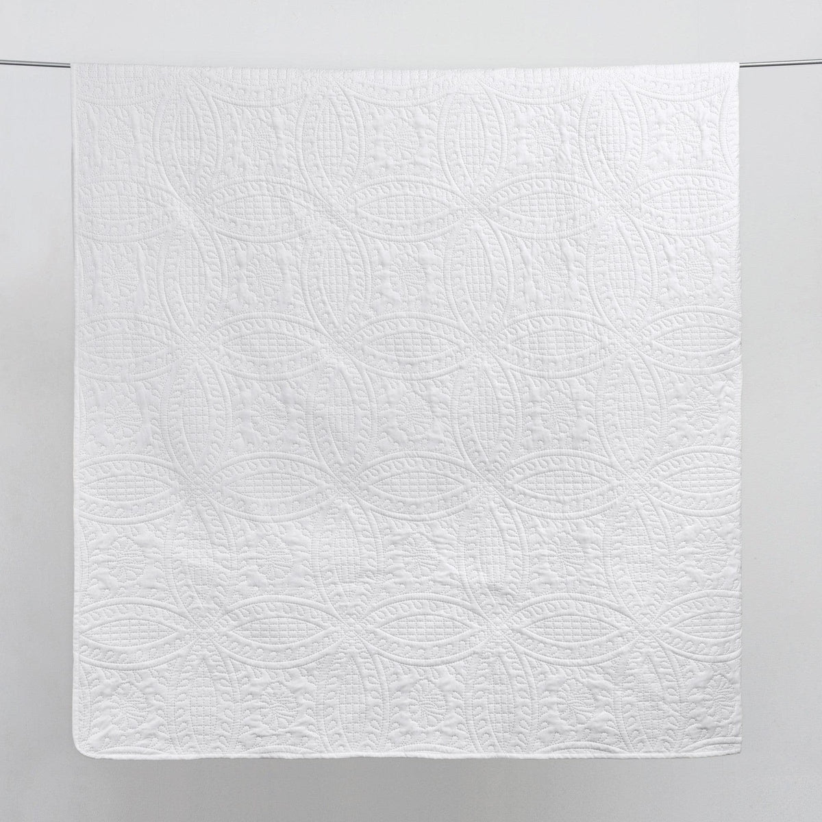 Oversized Medallion Quilt Set - Clara Collection