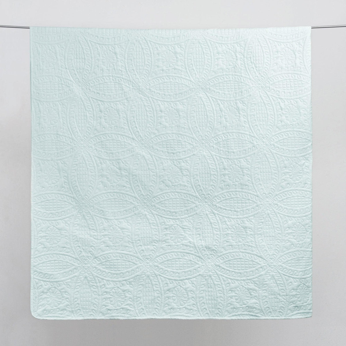 Oversized Medallion Quilt Set - Clara Collection