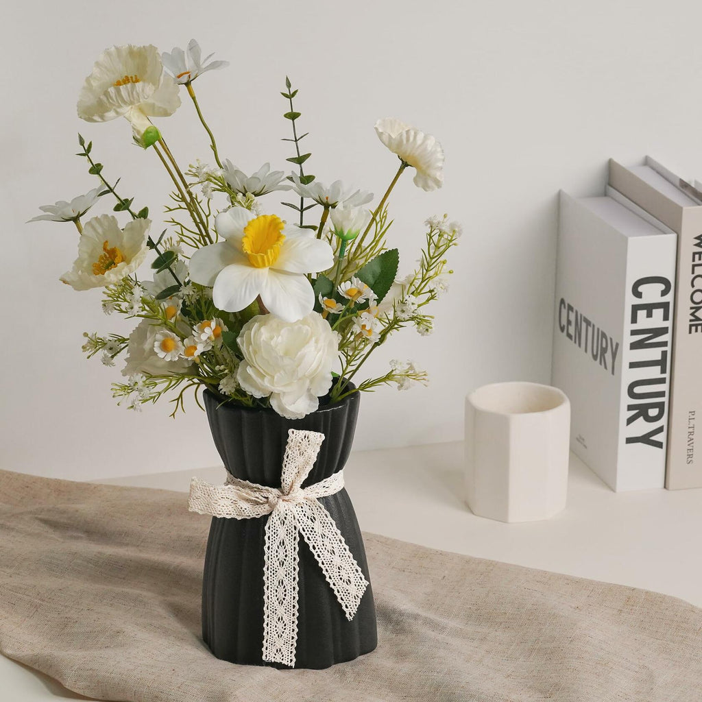 OOSTONEE Black Ceramic Flower Vase 7.6 Inch Nordic Boho Gothic Style